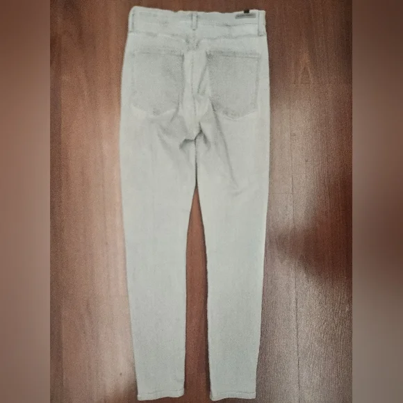 Citizens of Humanity Uber High Rise Jeans in Light Gray Size 30, LIKE NEW - Picture 3 of 14